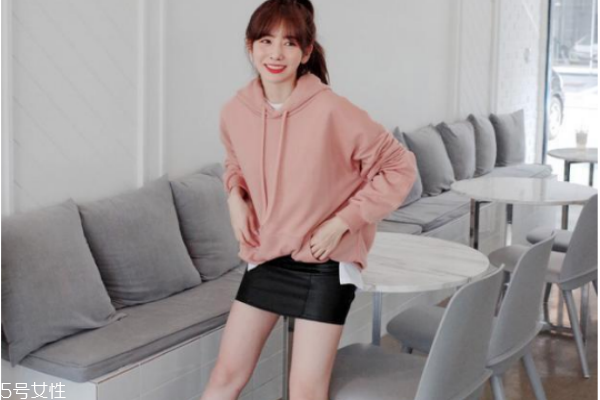 秋冬女生怎么穿衣搭配 秋冬女生穿衣搭配技巧 秋冬女生怎么穿衣搭配 秋冬女生穿衣搭配技巧