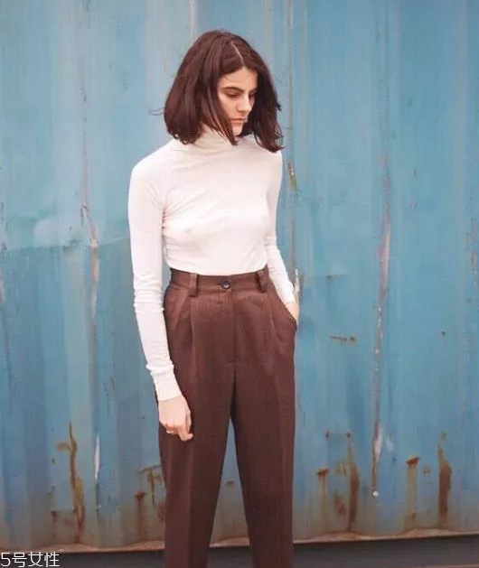 秋冬女生怎么穿衣搭配 秋冬女生穿衣搭配技巧 秋冬女生怎么穿衣搭配 秋冬女生穿衣搭配技巧