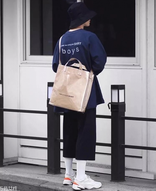 秋冬女生怎么穿衣搭配 秋冬女生穿衣搭配技巧 秋冬女生怎么穿衣搭配 秋冬女生穿衣搭配技巧