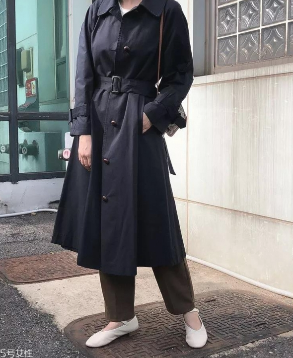 秋冬女生怎么穿衣搭配 秋冬女生穿衣搭配技巧 秋冬女生怎么穿衣搭配 秋冬女生穿衣搭配技巧