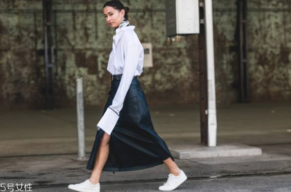 秋冬女生怎么穿衣搭配 秋冬女生穿衣搭配技巧 秋冬女生怎么穿衣搭配 秋冬女生穿衣搭配技巧