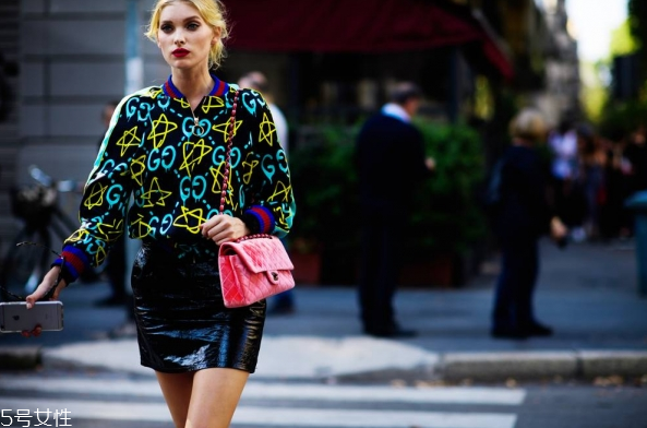 秋冬女生怎么穿衣搭配 秋冬女生穿衣搭配技巧 秋冬女生怎么穿衣搭配 秋冬女生穿衣搭配技巧