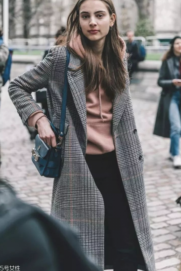 秋冬外套里面穿什么衣服好看 好內(nèi)搭助你時髦整個秋冬 秋冬外套里面穿什么衣服好看 好內(nèi)搭助你時髦整個秋冬