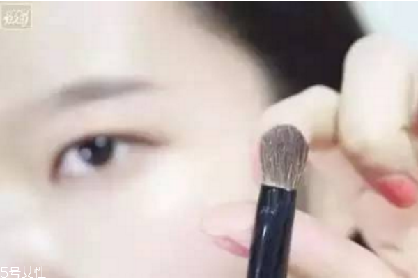 眉毛淡怎么畫(huà)眉毛好看 眉毛少這樣畫(huà)眉