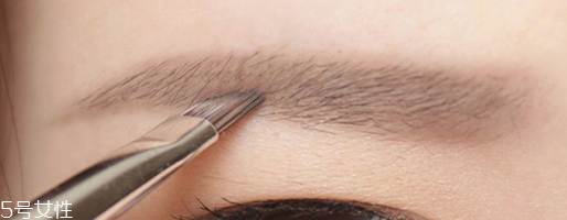 眉毛淡怎么畫(huà)眉毛好看 眉毛少這樣畫(huà)眉