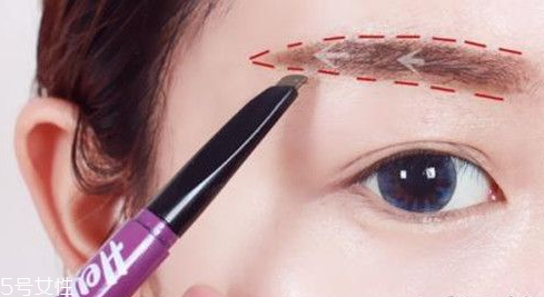 眉毛淡怎么畫(huà)眉毛好看 眉毛少這樣畫(huà)眉