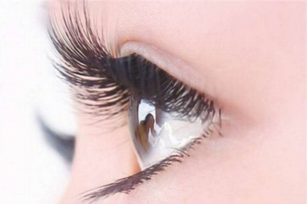 睫毛不翹怎么辦 教你睫毛怎么變翹 睫毛不翹怎么辦 教你睫毛怎么變翹