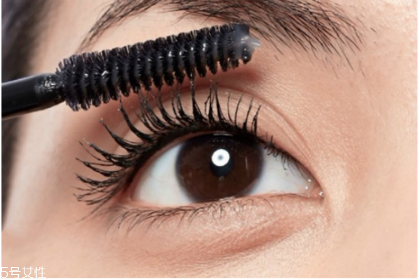 睫毛不翹怎么辦 教你睫毛怎么變翹 睫毛不翹怎么辦 教你睫毛怎么變翹