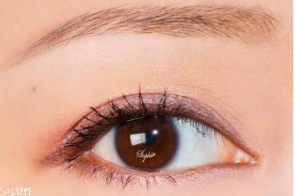不夾睫毛怎么涂睫毛膏 夾睫毛和睫毛膏的順序 不夾睫毛怎么涂睫毛膏 夾睫毛和睫毛膏的順序