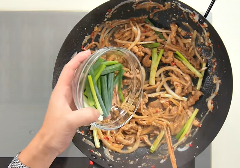 蔥爆豬肉的家常做法 這樣做才好吃 蔥爆豬肉的家常做法 這樣做才好吃