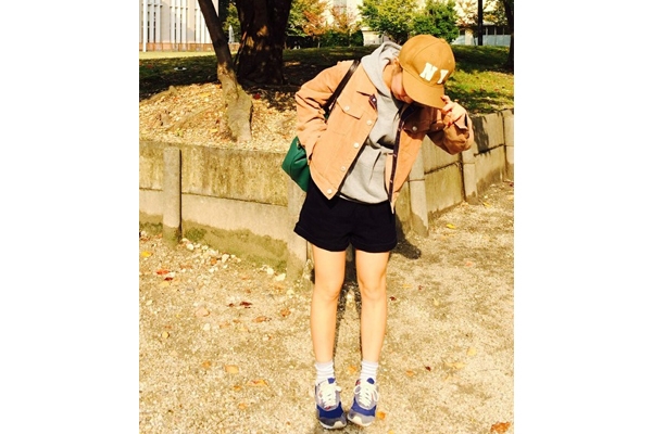 燈芯絨外套配什么褲子 燈芯絨外套褲子搭配圖片 燈芯絨外套配什么褲子 燈芯絨外套褲子搭配圖片