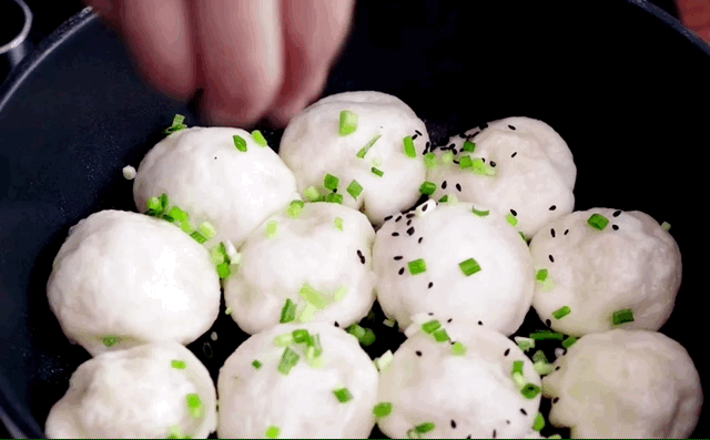 生煎包多汁的做法和配方圖解 生煎包多汁的做法和配方圖解