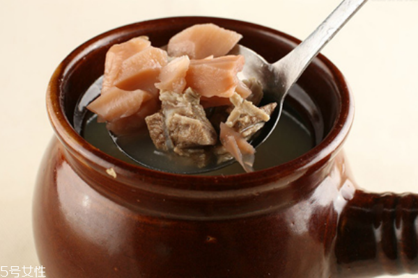 蓮藕排骨湯作用與營(yíng)養(yǎng)價(jià)值功效 蓮藕排骨湯作用與營(yíng)養(yǎng)價(jià)值功效