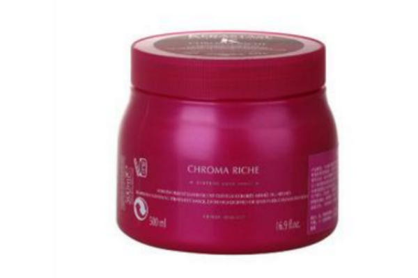 護(hù)發(fā)精油可以涂發(fā)根嗎 護(hù)發(fā)精油好還是發(fā)膜好 護(hù)發(fā)精油可以涂發(fā)根嗎 護(hù)發(fā)精油好還是發(fā)膜好