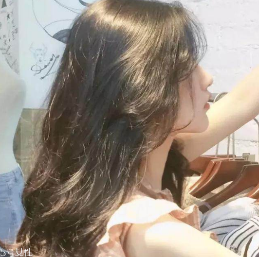 冬天頭發(fā)染什么顏色好看 冬天染發(fā)顏色大全圖片 冬天頭發(fā)染什么顏色好看 冬天染發(fā)顏色大全圖片