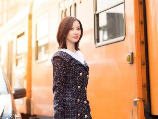 冬天頭發(fā)染什么顏色好看 冬天染發(fā)顏色大全圖片 冬天頭發(fā)染什么顏色好看 冬天染發(fā)顏色大全圖片