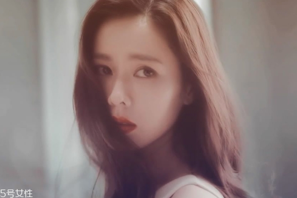 臉部脫皮發(fā)紅癢怎么辦 撫脫皮保養(yǎng)小技巧 臉部脫皮發(fā)紅癢怎么辦 撫脫皮保養(yǎng)小技巧