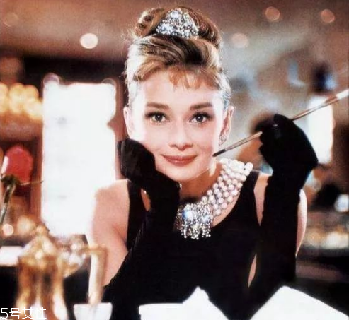 赫本妝容畫法 教你如何畫赫本妝 赫本妝容畫法 教你如何畫赫本妝