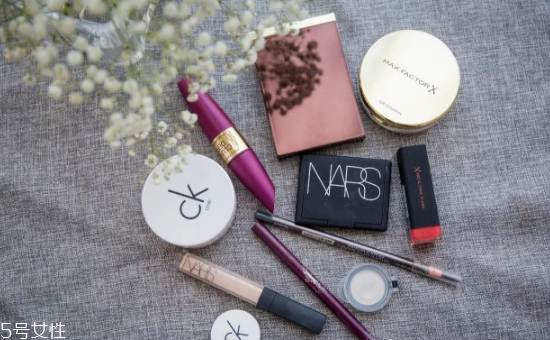 赫本妝容畫法 教你如何畫赫本妝 赫本妝容畫法 教你如何畫赫本妝