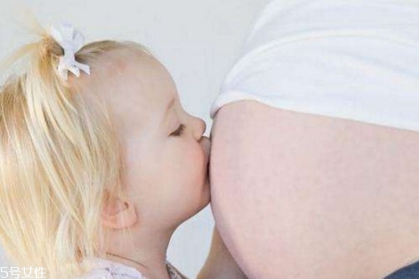 月子里如何去掉妊娠紋 消除妊娠紋的偏方 月子里如何去掉妊娠紋 消除妊娠紋的偏方