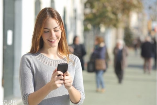 腮紅怎么打可愛 不同臉型的腮紅畫法 腮紅怎么打可愛 不同臉型的腮紅畫法