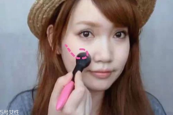 高光和腮紅的順序 各種臉型腮紅打法 高光和腮紅的順序 各種臉型腮紅打法