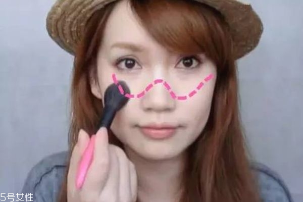 高光和腮紅的順序 各種臉型腮紅打法 高光和腮紅的順序 各種臉型腮紅打法