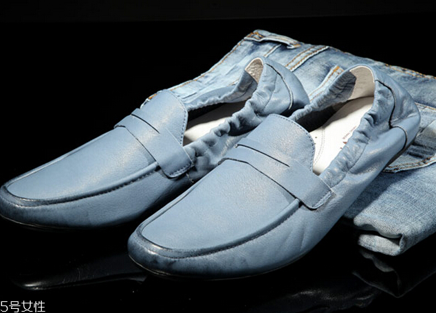 女孩子夏天穿什么鞋子 3款舒適又遮丑好鞋 女孩子夏天穿什么鞋子 3款舒適又遮丑好鞋