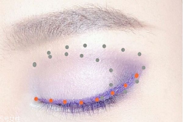 紫色眼影好看嗎 紫色眼妝的畫法 紫色眼影好看嗎 紫色眼妝的畫法