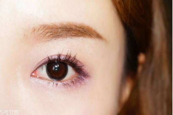 紫色眼影好看嗎 紫色眼妝的畫法 紫色眼影好看嗎 紫色眼妝的畫法