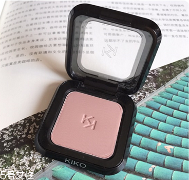 藕粉色眼影怎么畫 好看的秋冬眼妝教程 藕粉色眼影怎么畫 好看的秋冬眼妝教程