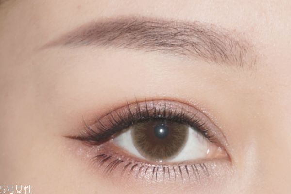 藕粉色眼影怎么畫 好看的秋冬眼妝教程 藕粉色眼影怎么畫 好看的秋冬眼妝教程