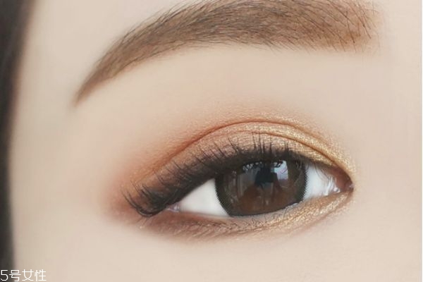 藕粉色眼影怎么畫 好看的秋冬眼妝教程 藕粉色眼影怎么畫 好看的秋冬眼妝教程