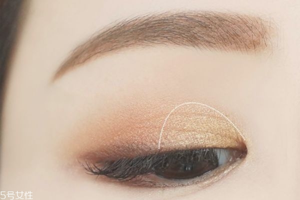 藕粉色眼影怎么畫 好看的秋冬眼妝教程 藕粉色眼影怎么畫 好看的秋冬眼妝教程