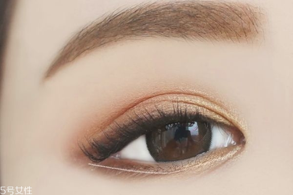藕粉色眼影怎么畫 好看的秋冬眼妝教程 藕粉色眼影怎么畫 好看的秋冬眼妝教程