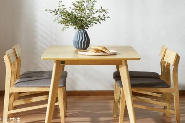 橡木和橡木膠的區(qū)別 小心別被騙了 橡木和橡木膠的區(qū)別 小心別被騙了