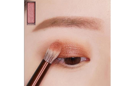 藕粉色眼影怎么畫 好看的秋冬眼妝教程 藕粉色眼影怎么畫 好看的秋冬眼妝教程