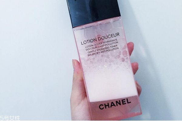 化妝水泡沫多好嗎 化妝水泡沫多是啥原因 化妝水泡沫多好嗎 化妝水泡沫多是啥原因