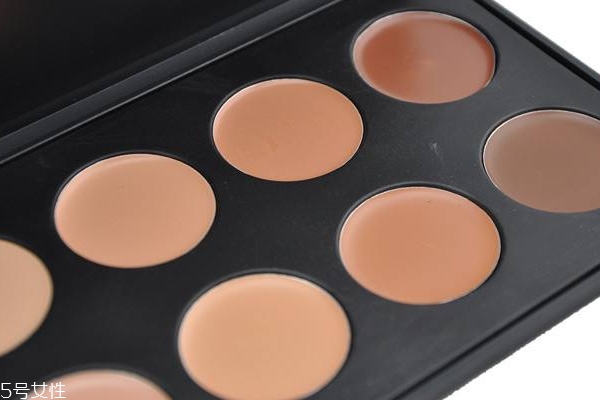 眼影打底膏怎么用 使用方法很簡(jiǎn)單 眼影打底膏怎么用 使用方法很簡(jiǎn)單