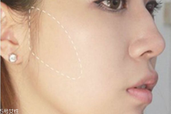 胖臉怎么化妝顯瘦 顯臉小的妝容步驟 胖臉怎么化妝顯瘦 顯臉小的妝容步驟