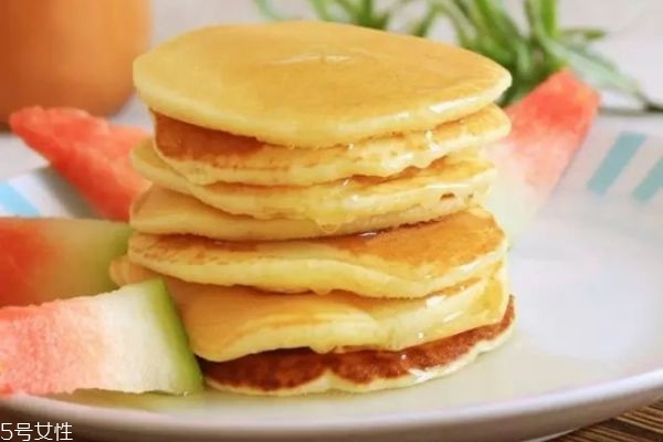 蜂蜜有什么藥用價值 蜂蜜的吃法 蜂蜜有什么藥用價值 蜂蜜的吃法