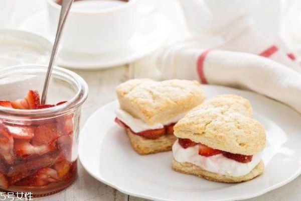 晚餐不吃對身體有傷害嗎 晚餐怎么吃才健康 晚餐不吃對身體有傷害嗎 晚餐怎么吃才健康