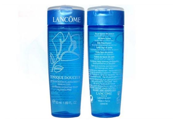 蘭蔻藍(lán)水有什么作用 蘭蔻藍(lán)水什么功效 蘭蔻藍(lán)水有什么作用 蘭蔻藍(lán)水什么功效