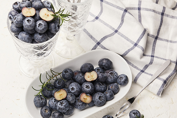 藍(lán)莓越大越好嗎 正常藍(lán)莓5角錢硬幣大小 藍(lán)莓越大越好嗎 正常藍(lán)莓5角錢硬幣大小