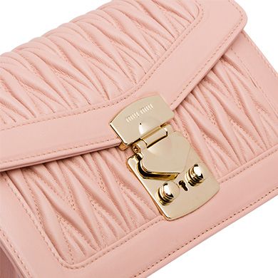 裸粉色包包哪款好看 8款優(yōu)雅裸粉色名牌包包 裸粉色包包哪款好看 8款優(yōu)雅裸粉色名牌包包