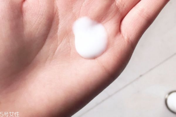 黛珂植物韻律水乳適合年齡 抗衰老入門級(jí)水乳 黛珂植物韻律水乳適合年齡 抗衰老入門級(jí)水乳