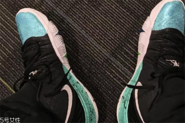 耐克歐文5開箱測(cè)評(píng) 你從未見過(guò)的全新氣墊