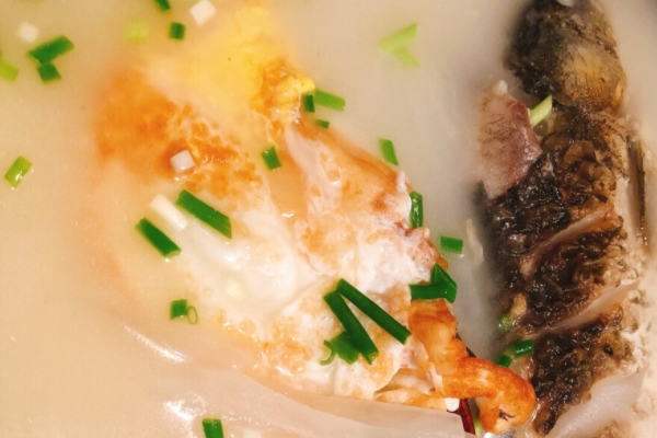 魚湯要煮多久 十五分鐘左右 魚湯要煮多久 十五分鐘左右