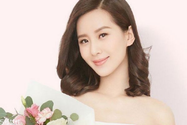 頸紋怎么去除 頸紋的消除方法 頸紋怎么去除 頸紋的消除方法