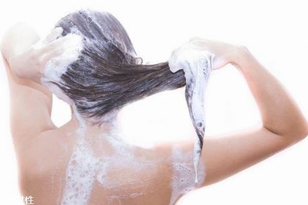 油性發(fā)質容易脫發(fā)嗎 油性發(fā)質脫發(fā)怎么辦
